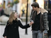 Bóng đá anh, ngoại hạng anh, lịch thi đấu euro 2012, Bạn gái Gerard Pique, ai cũng... bé!